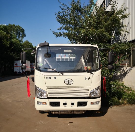 解放J6F國六藍(lán)牌氣瓶運(yùn)輸車